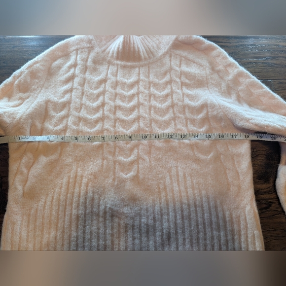 Calvin Klein Soft Light Pink Sweater Size Small - Picture 7 of 8